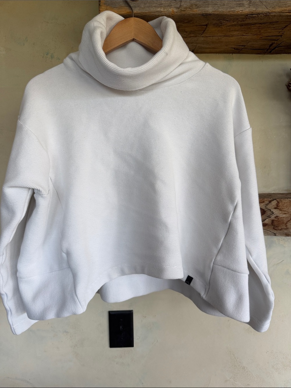 Varley Cowl Neck Sweatshirt Pullover in White